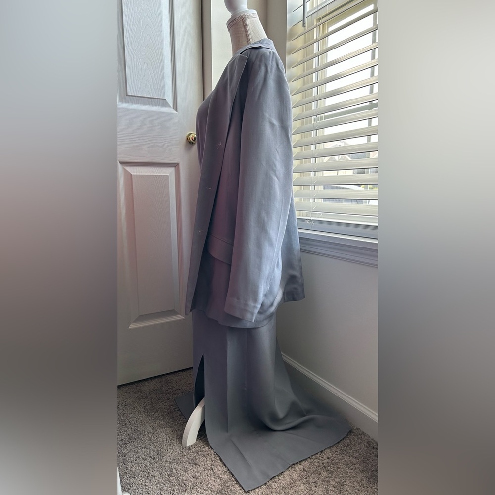 Casual Corner Silk Single Breasted Blazer & Sleeveless Maxi Dress - Picture 4 of 15